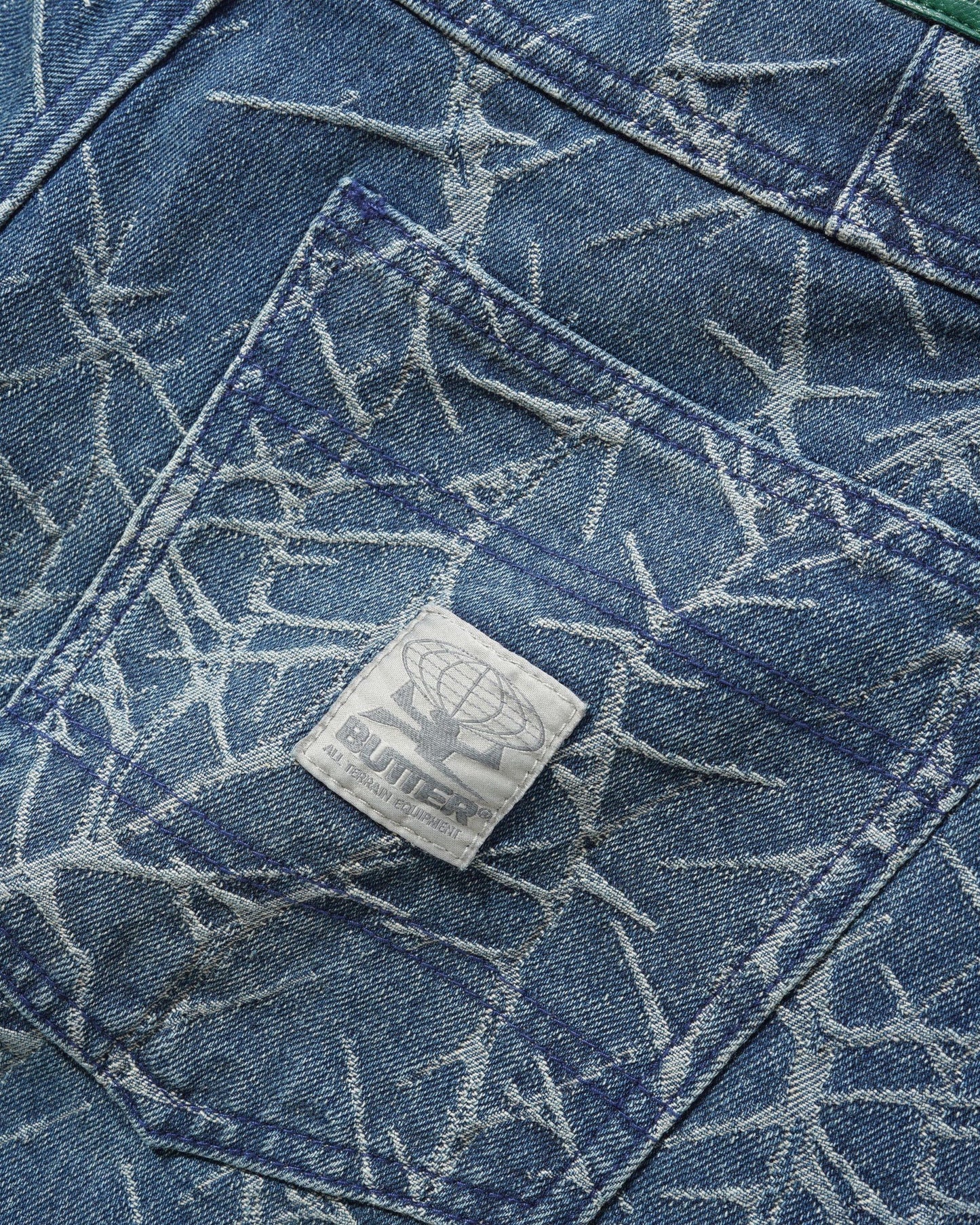 Butter Goods Thorn Camo Wide Cut Denim Jeans Col. Washed Indigo